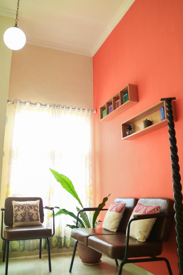 Amina Hill View Villa Malang By Ecommerceloka Exterior photo